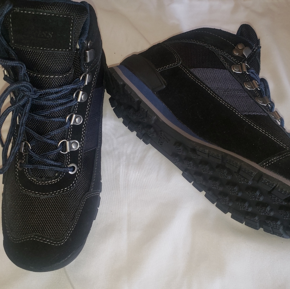 LAST CHANCE: Bass Hiking Sneaker Boots, NIB